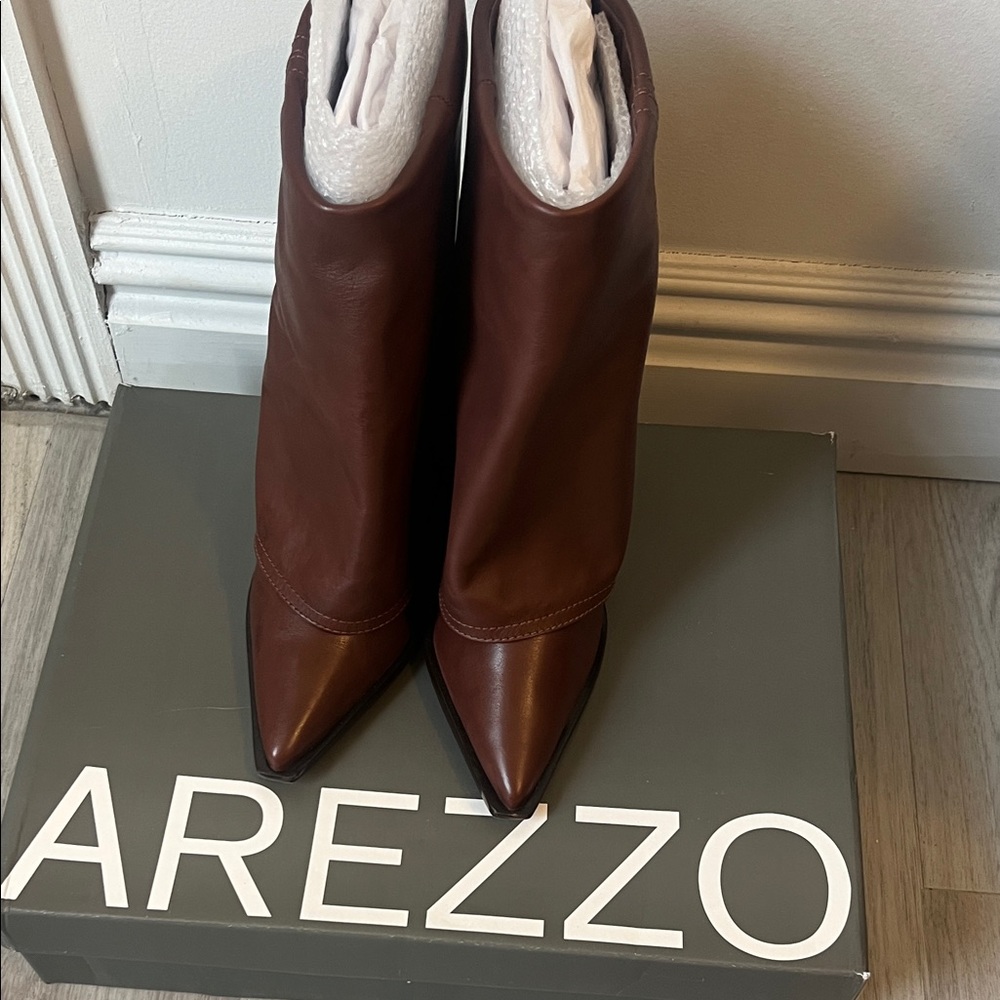 Arezzo Women's Chic Brown Heeled Boots